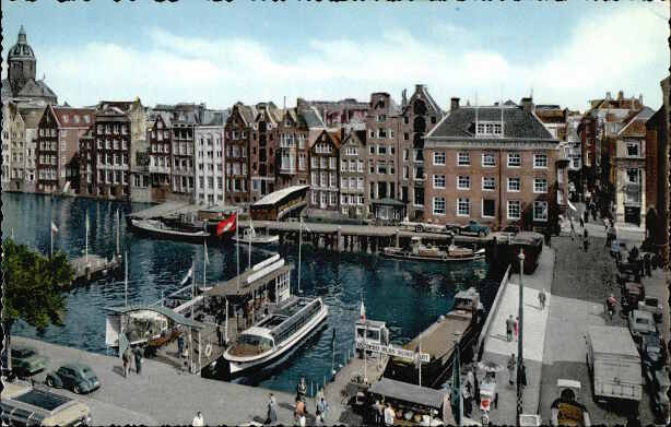 Op achterkant: Amsterdam - C. Damrak.