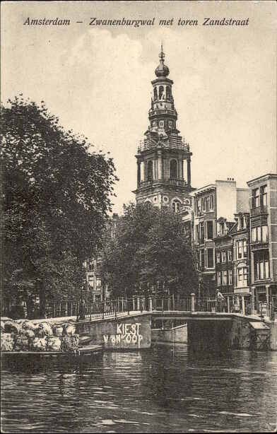 Amsterdam - Zwanenburgwal met toren Zandstraat