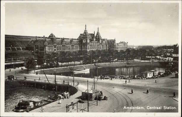 Amsterdam. Centraal Station.