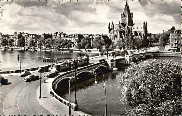 Amsterdam-Z. Amstelbrug met St. Willebrorduskerk